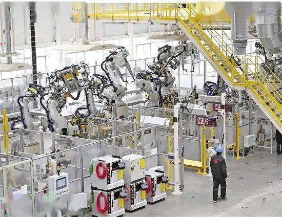 第一次走进未来工厂 浙江制造的新图景与技术服务革新