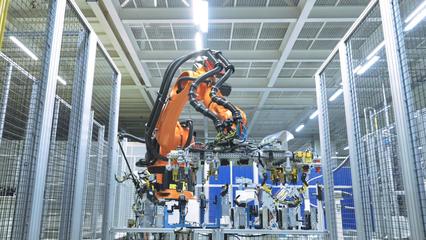 明珞装备助力北京奔驰设备国产化测试岛启动 技术服务